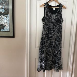 UNBRANDED Fully Lined Vintage Midi Bottom Ruffled Sleeveless Dress..Size…